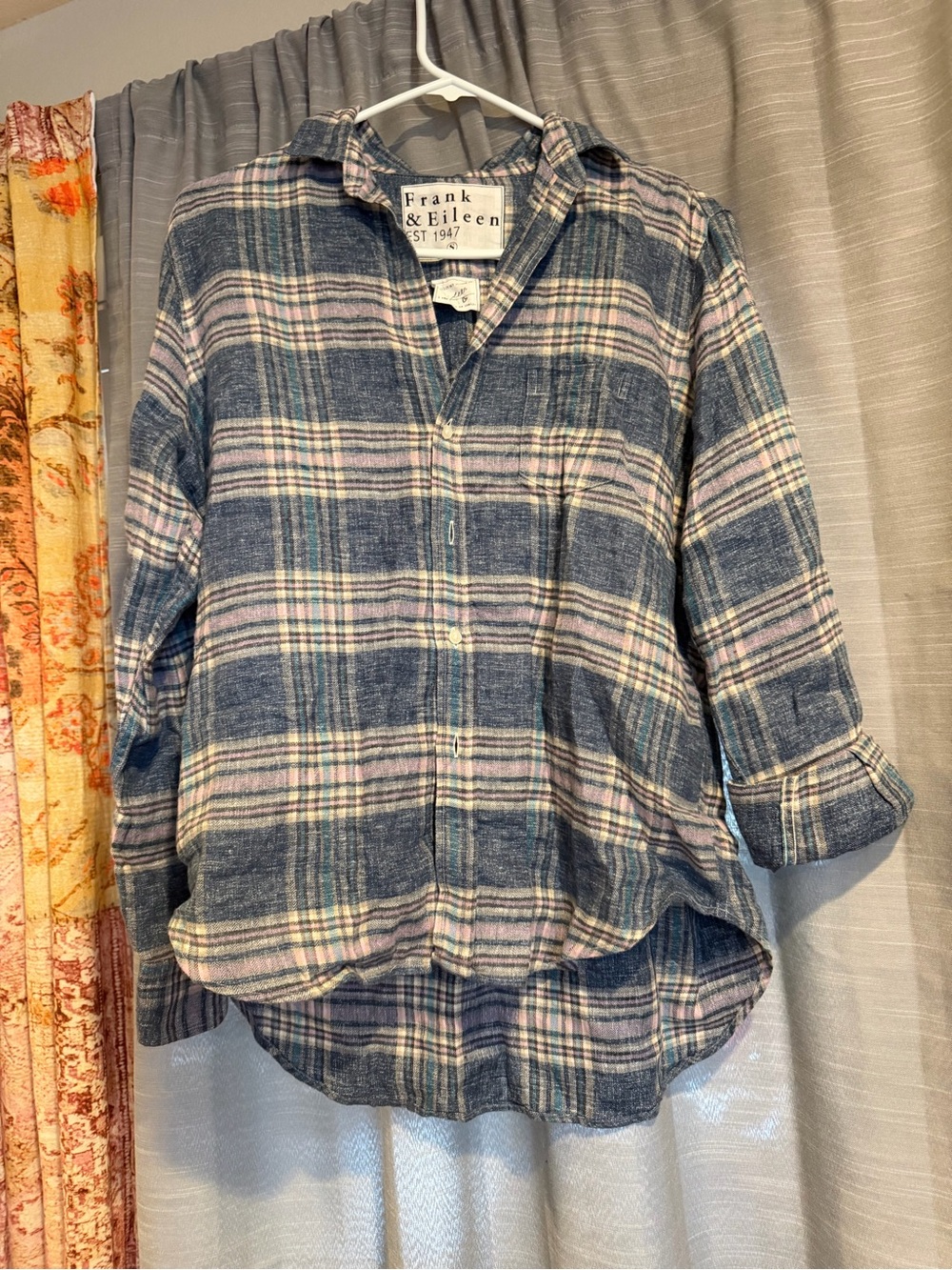 Frank & Eileen Linen Blue, Purple, and White Plaid Shirt Women’s Size Small